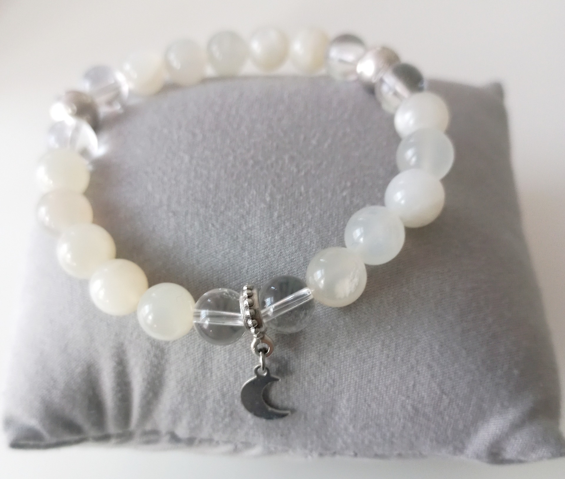 Handmala "Luna" mit Mondstein 8mm